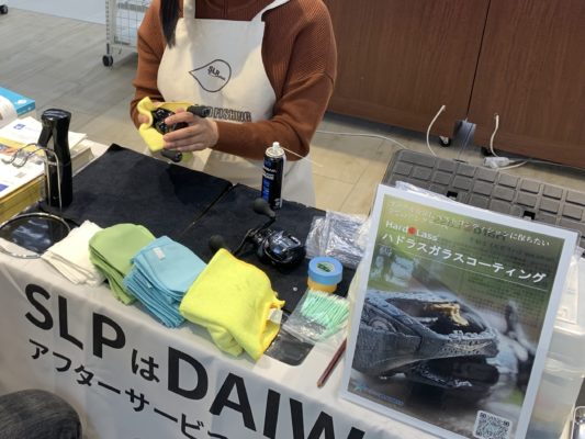 釣り具販売店でハドラスイベント 3 イベント台POP